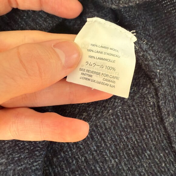 J. Crew 100% Lamb Wool Sweater. - Picture 4 of 4